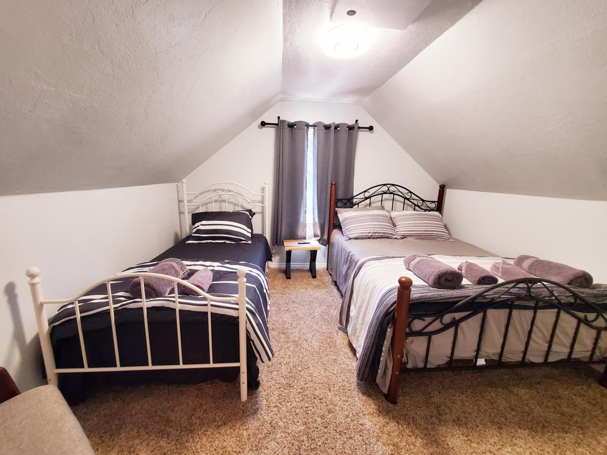 אוקהורסט -Serendipity Lodge At Yosemite- Bbq-Full Kitchen-King Bed מראה חיצוני תמונה